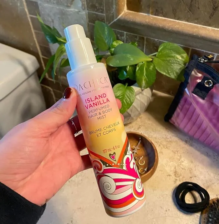 This <a Style="Display:inline;" Href="Https://Www.amazon.com/Pacifica-Beauty-Indian-Coconut-Perfumed/Dp/B06zxzc8dq?ie=utf8&th=1&linkcode=ll1&tag=bplemur-20&linkid=bb85f16fbf3e979b1c9686ced3e4f773&language=en_us&ref_=as_li_ss_tl" Target="_blank"><span Style="Font: Inherit; Color: #d74b1f;"> Indian Coconut Nectar Hair Perfume & Body Spray</Span> Will Have You Smelling Good Enough To Eat