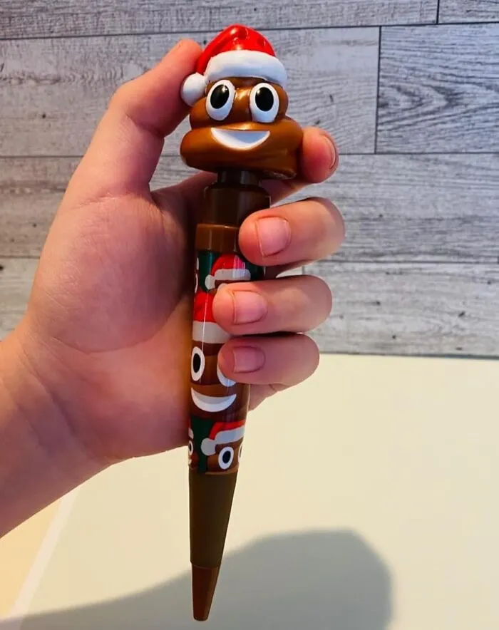 This <a Style="Display:inline;" Href="Https://Www.amazon.com/Talking-Emoji-Poop-Pen-Funniest/Dp/B01m8nefz1?ie=utf8&th=1&linkcode=ll1&tag=bplamb-20&linkid=851b5fbe62e2f93e953489a4732c3e02&language=en_us&ref_=as_li_ss_tl" Target="_blank"><span Style="Font: Inherit; Color: #d74b1f;"> Farting Poop Pen </Span> Is The Hilarious Stocking Stuffer That Will Have Kids Giggling (And Maybe Even A Few Adults Snickering)