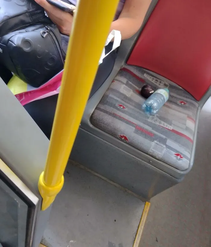 That No One Can Sit Next To U In A Full Bus