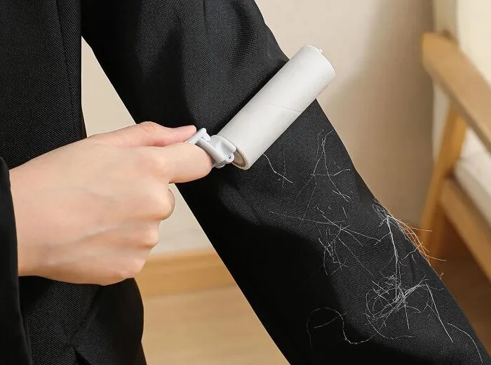 Keep Your Clothes Looking Fresh With This <a Style="Display:inline;" Href="Https://Www.amazon.com/Roller-Travel-Portable-Remover-Essentials/Dp/B0d53rhq4d?crid=2kpl1fvl3nas9&dib=eyj2ijoimsj9.ejihvsvf1ziqi_bso0hyhllnbuopgzbrnghxupcyg4cr72jinqecpiyy88brgkwjn1ehy7cyqa-9s737offsywg3q-Erxwlt7vee3c2xby2qyv14xu8qsxefdzait2kitup_aaajfaqkhbcf42otw7o6mykjoz8daphhvfxoz0prj8boyiruo4fayavf2nykf2mbtumfs_jsgid0odjzwyp3dkvodw7_adx4sjarotfjexhxu5qu1gndqy6kzviha_atbpiojmyokre1ddiqylvr0xxloevmxksclytqgcg.lqtym_8cuvhiu-Jv3q1zll5wbxo5jv6zg-Chhzmrm6e&dib_tag=se&keywords=mini%2bthings%2bfor%2btravel&qid=1732796768&sprefix=mini%2bthings%2bfor%2btrave%2caps%2c189&sr=8-33&th=1&linkcode=ll1&tag=bpjaguar-20&linkid=0832c09b52e2af9c3ab015b97c41e7b4&language=en_us&ref_=as_li_ss_tl" Target="_blank"><span Style="Font: Inherit; Color: #d74b1f;"> Mini Lint Roller</Span> And Remove Pesky Lint And Hair In Seconds. Your Outfits Will Always Be Picture-Perfect!