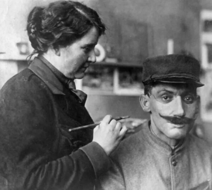 Anna Coleman Ladd, An American Sculptor Who Turned Her Skill To Make New Prosthetic Masks For Those Injured In The Trenches Of World War One