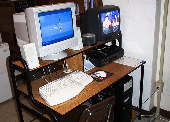 30 Trends That Made The ‘90s And ‘00s So Magical People Wish They’d Make A Comeback