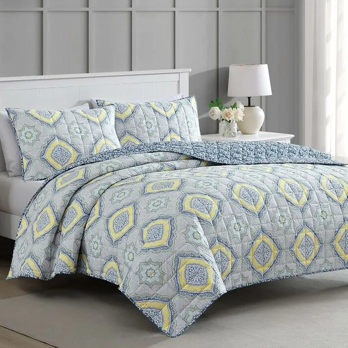 Slumber In Style With Martha's Cozy <a Style="Display:inline;" Href="Https://Www.amazon.com/Martha-Stewart-Microfiber-Quilt-Set/Dp/B0cgrf39vx?th=1&linkcode=ll1&tag=bporangutan-20&linkid=5fb0171a2fa5330b5159d5c121ce1273&language=en_us&ref_=as_li_ss_tl" Target="_blank"><span Style="Font: Inherit; Color: #d74b1f;"> Queen Size Quilt Bedding Set</Span>, The Perfect Blend Of Comfort And Elegance