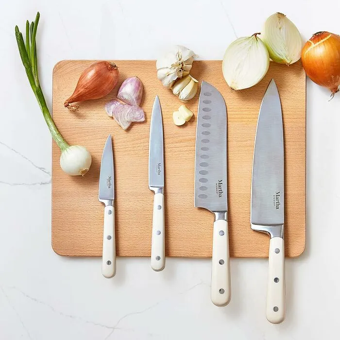 Slice Into Style With Martha's Elegant <a Style="Display:inline;" Href="Https://Www.amazon.com/Martha-Stewart-Eastwalk-Stainless-Cutlery/Dp/B0bnjwwr3s?th=1&linkcode=ll1&tag=bporangutan-20&linkid=31c2440ada82d5601057c307608016ee&language=en_us&ref_=as_li_ss_tl" Target="_blank"><span Style="Font: Inherit; Color: #d74b1f;"> 14-Piece Linen White Knife Set</Span>, A Cut Above The Rest