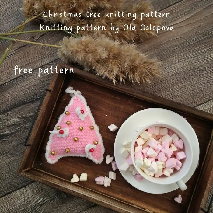 My 10 Christmas-Themed Knitting Patterns