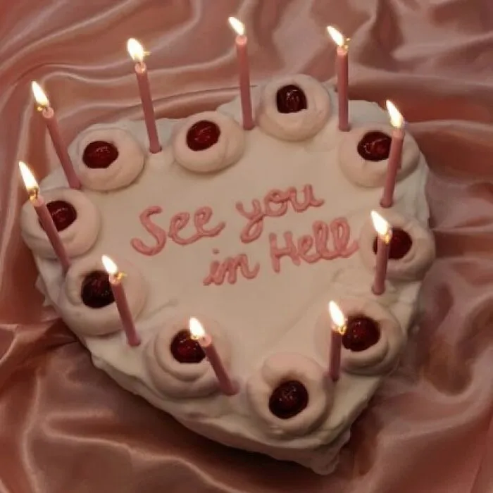 These Nightmarish Cakes Might Leave You In Nervous Laughter (32 Pictures)