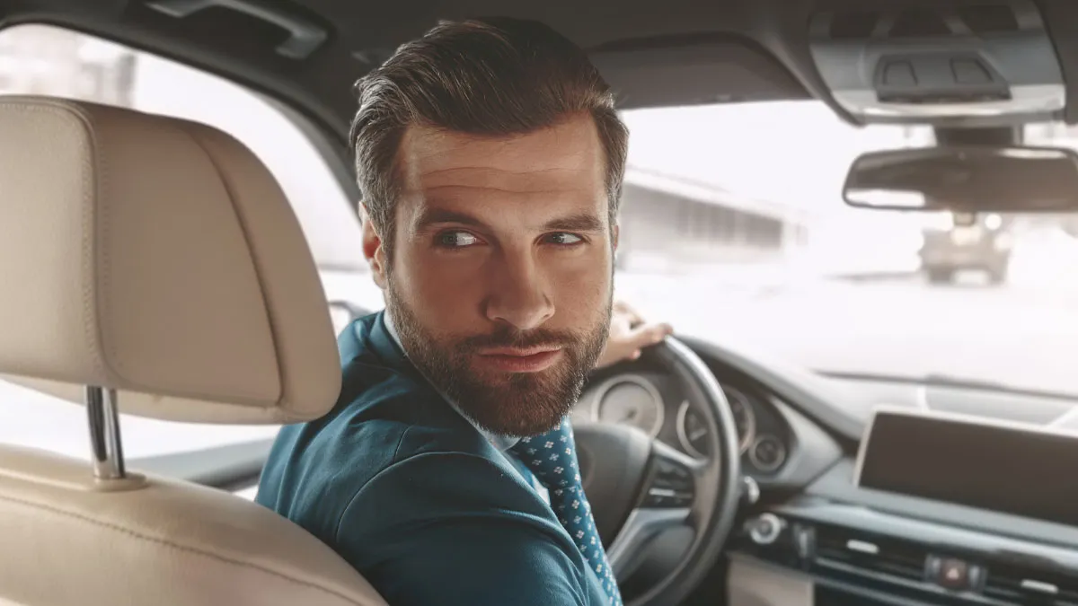 40 Non-Sexual Things A Person Did That Made Them Weirdly Attractive