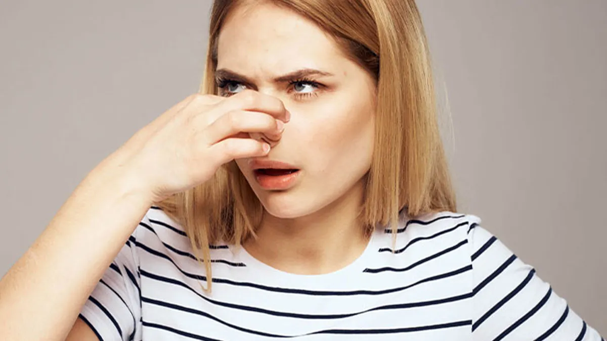Woman Discovers Roommate’s “Gross” Habit, Gets Accused Of Disrespecting Her Culture