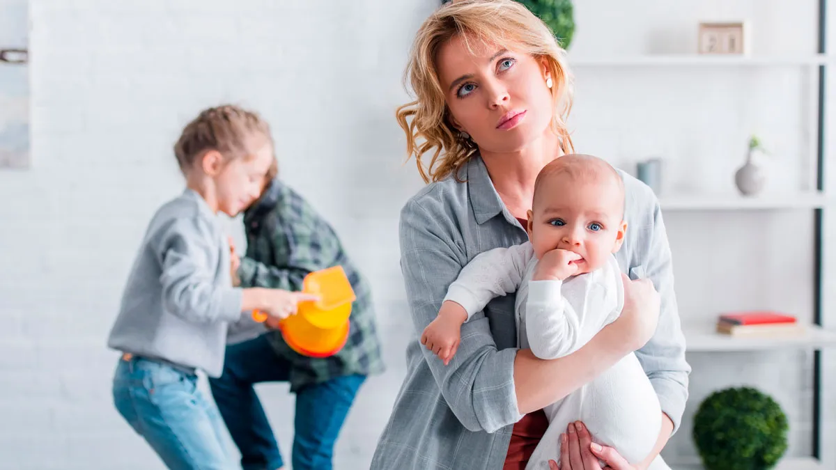 SIL Expects Child-Free Woman To Help Her Out With 6 Kids: "Every Time I Would Say No"