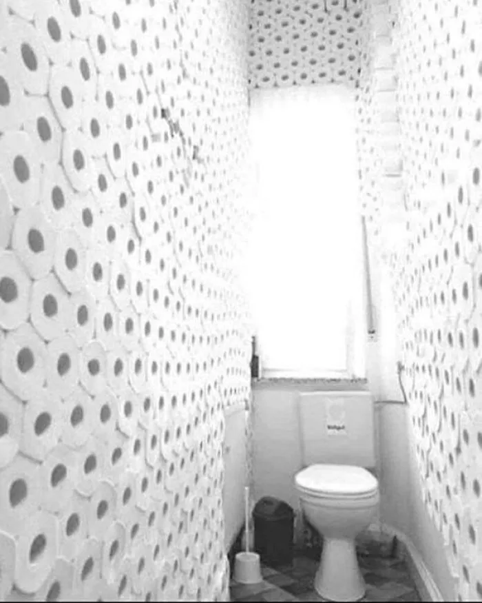 30 Bizarre And Unsettling Toilet Pics That May Make You Appreciate Your Own Bathroom More