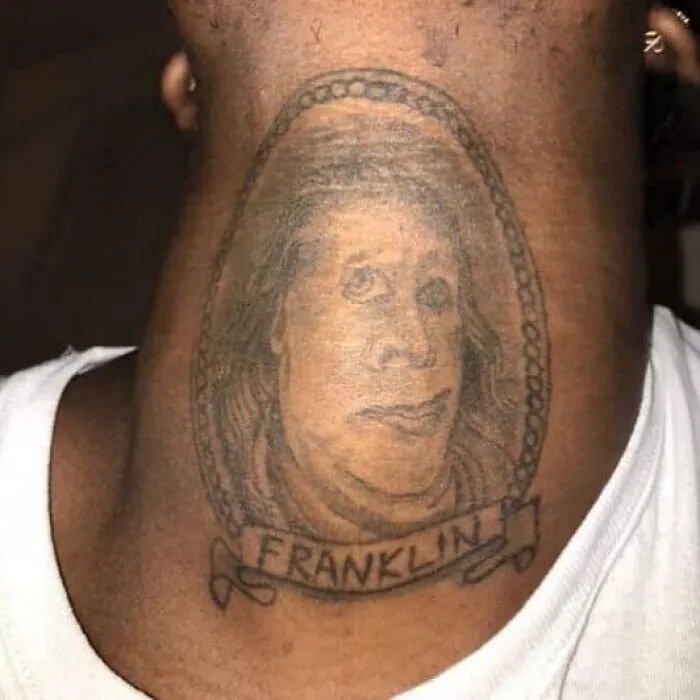 Estas 35 personas querían un tatuaje genial pero terminaron con un error permanente