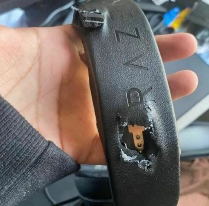 This Razer Gaming Headset Saved The Life Of 18-Year-Old Gamer Jonathan Gonzalez By Stopping A Stray Bullet That Came Through His Window While He Was Gaming