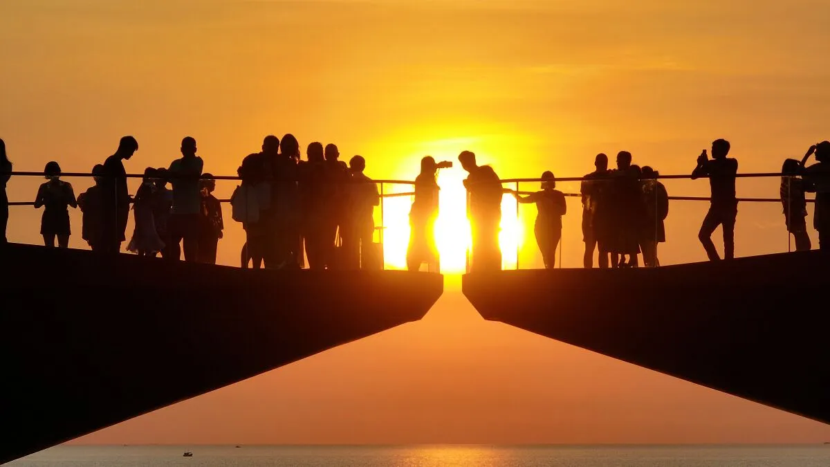 Kiss Bridge - A Paradise For Romantic Souls