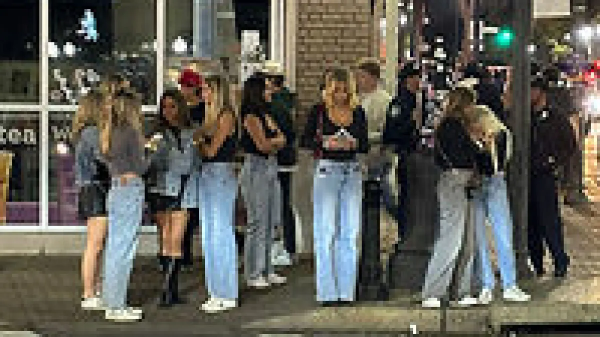 "Zero Forms Of Etiquette Exist": Viral Photo Of Gen Z Women Sparks Heated Fashion Debate