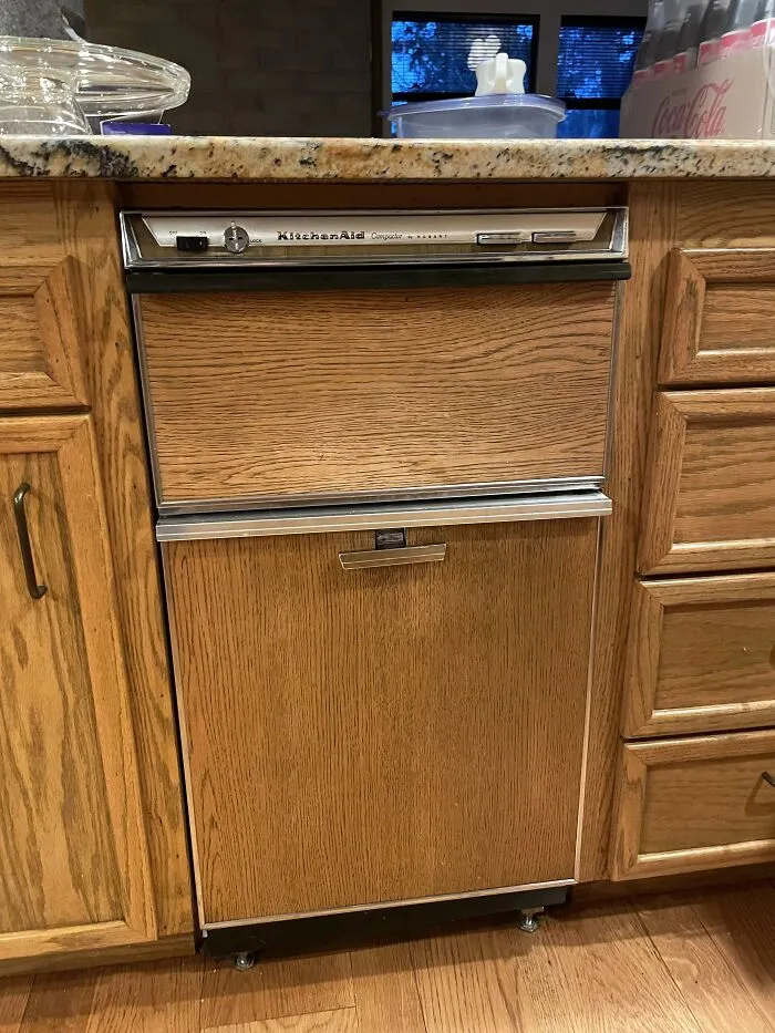 “I Am Pretty Sure They Are Now Illegal”: 44 Home Features That Have Been Faded Into History
