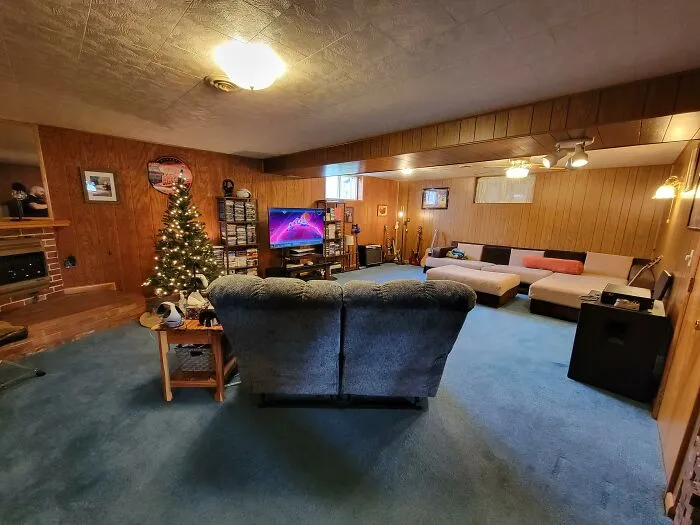 “I Am Pretty Sure They Are Now Illegal”: 44 Home Features That Have Been Faded Into History