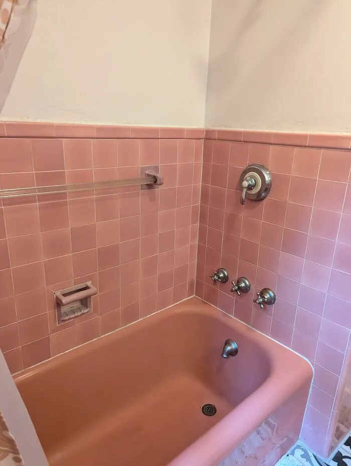 “I Am Pretty Sure They Are Now Illegal”: 44 Home Features That Have Been Faded Into History