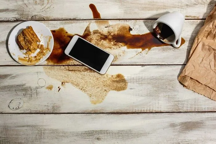 "Man, I Freaking Hate People": 35 Habits That Make Others Lose Their Cool