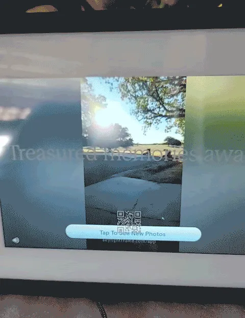 Bring Your Memories To Life With This <a Style="Display:inline;" Href="Https://Www.amazon.com/Skylight-Frame-Digital-Picture-Anywhere/Dp/B01n7enho6?ie=utf8&linkcode=ll1&tag=bppeacock-20&linkid=e3de330d37f22d7b17561ad50c03c3ea&language=en_us&ref_=as_li_ss_tl" Target="_blank"><span Style="Font: Inherit; Color: #d74b1f;"> Digital Picture Frame</Span> And Enjoy A Slideshow Of Your Favorite Moments Without The Clutter Of Physical Photos