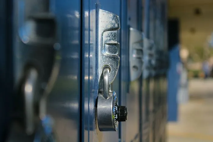 50 Things The “Weird” Kid At School Did That Still Haunt People Years Later