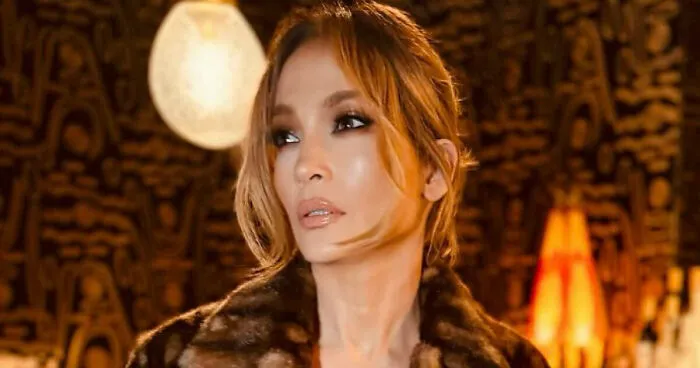 "So Desperate": Jennifer Lopez Trolled For Showing Off Cleavage In A Busty Mini Dress