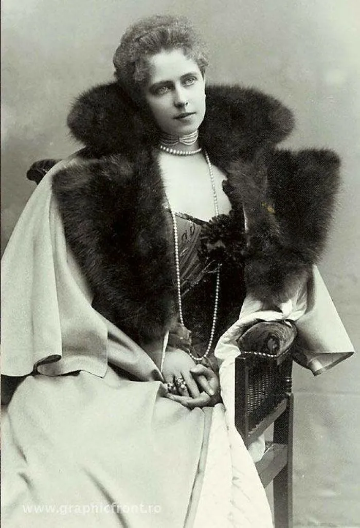 Princesa María de Edimburgo, futura reina de Rumanía, hacia 1890