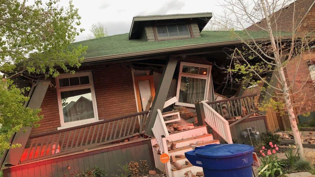 50 People Who Probably Had A Worse Day Than You, Thanks To These Home Improvement Fails (New Pics)