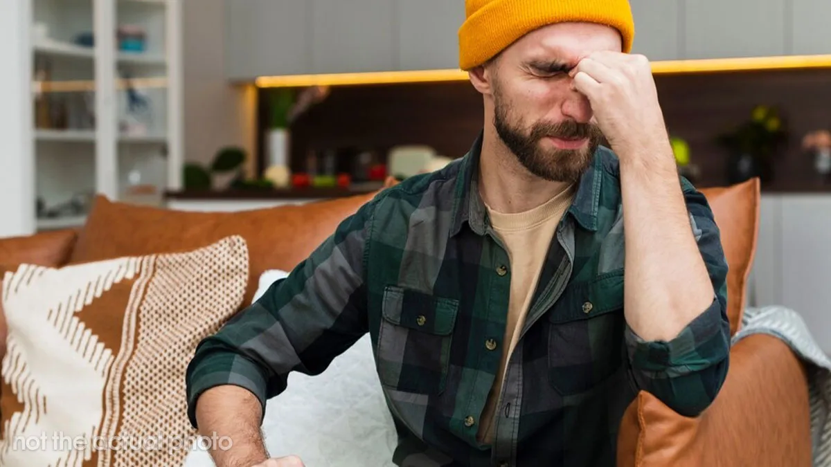 Family Angry With Guy For Scaring Off Deadbeat Bro’s New 18YO GF With The Ugly Truth 