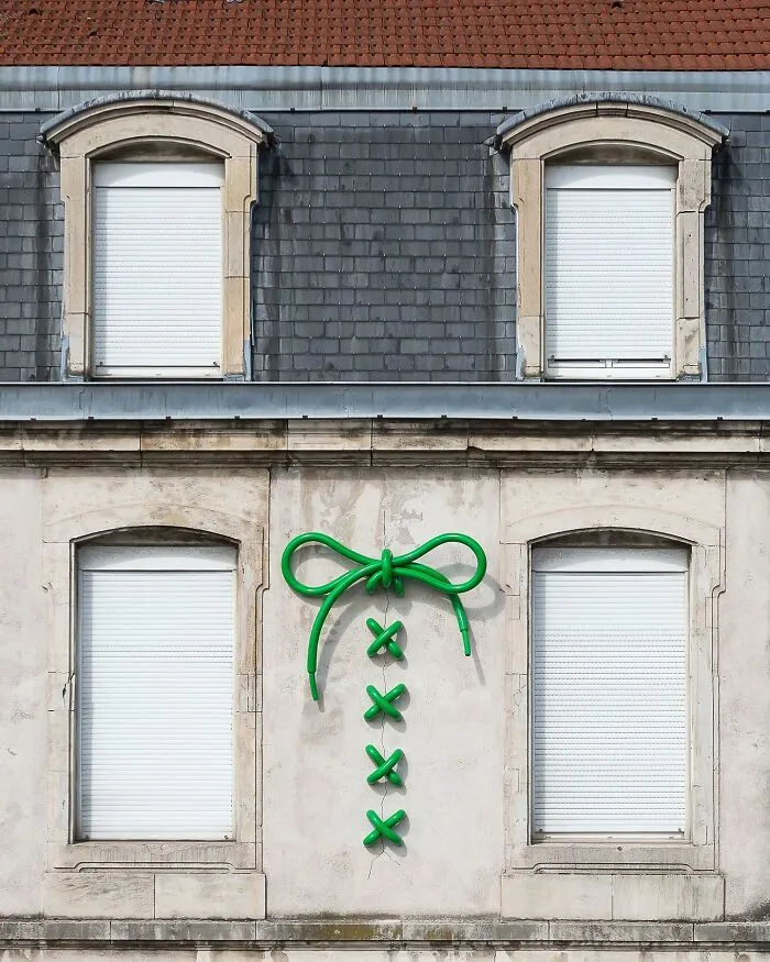 Urban Surrealism Featuring Mind-Bending Buildings By British Sculptor Alex Chinneck (21 New Pics)