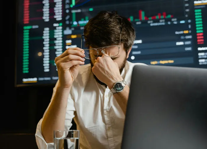 “Just A Screen”: 30 Parts Of Jobs The General Public Isn’t Supposed To Know About