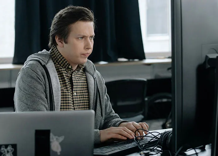“Just A Screen”: 30 Parts Of Jobs The General Public Isn’t Supposed To Know About