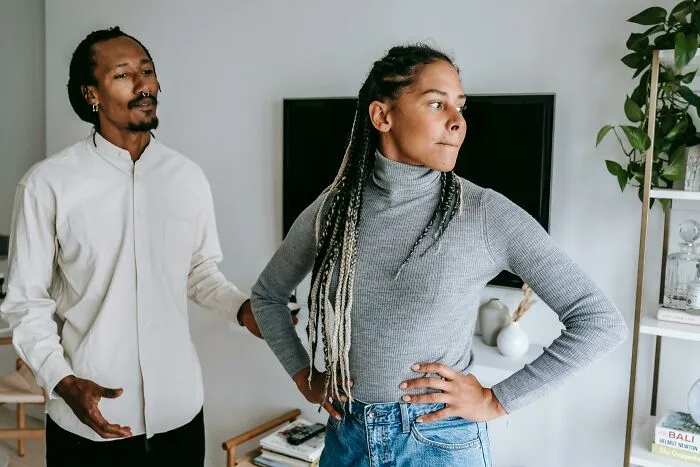 “Which Real-Life Cheat Codes Do You Know?” (33 Answers)