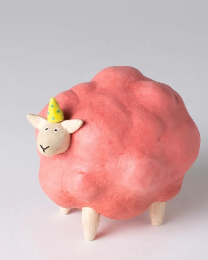30 Quirky Ceramic Figures By Helen Burgess That Might Make You Smile