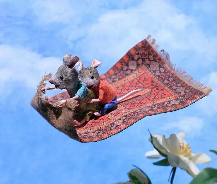 This Artist Creates Miniature Worlds Filled With Anthropomorphic Mice (30 Pics)