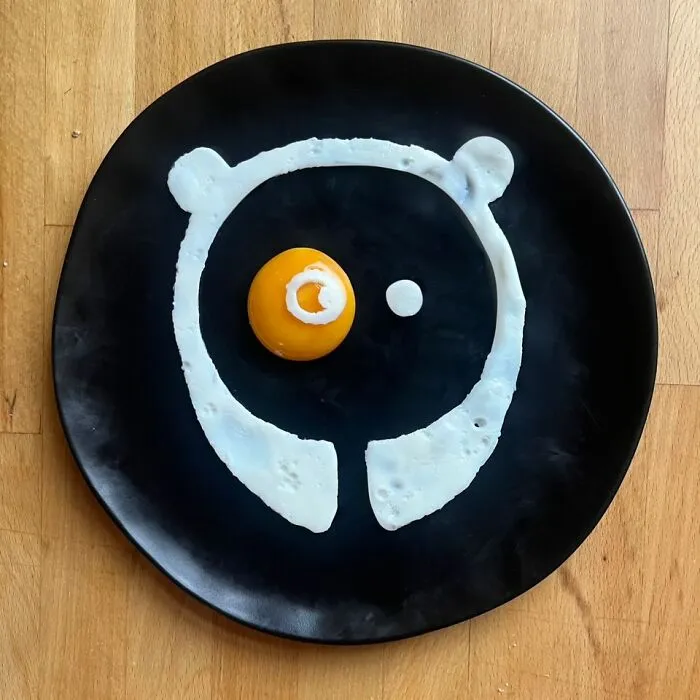 50 Creative Ways That This Artist Has Fried His Eggs (New Pics)
