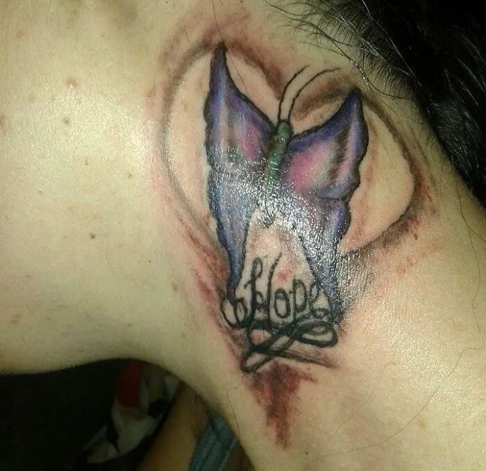 27 Personas que no se dan cuenta de lo horribles que son sus tatuajes (nuevas imágenes)