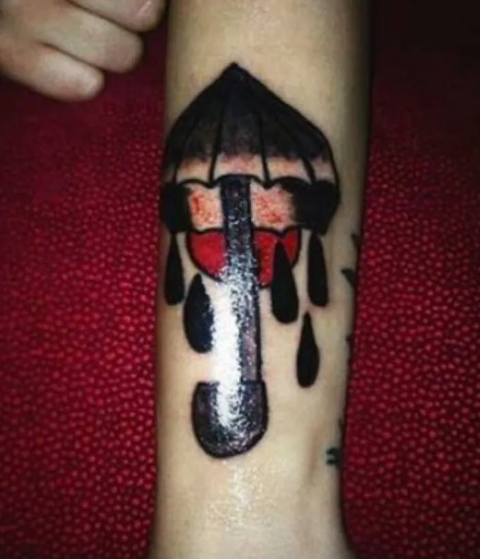 27 Personas que no se dan cuenta de lo horribles que son sus tatuajes (nuevas imágenes)