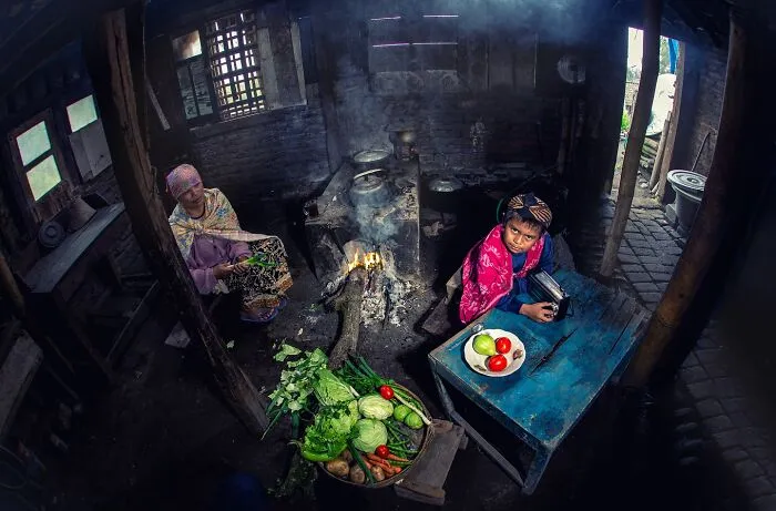 A Glimpse Into Different Cultures: 20 Captivating Photographs By Hamed AlGhanboosi