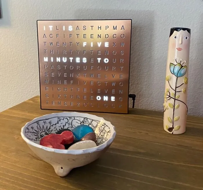 <a Style="Display:inline;" Href="Https://Www.amazon.com/Sharper-Exclusive-Electronic-Contemporary-Housewarming/Dp/B0cc6w75tx?ie=utf8&th=1&linkcode=ll1&tag=bpdog-20&linkid=36cd594fc0b5bbe175b612ab4d80841a&language=en_us&ref_=as_li_ss_tl" Target="_blank"><span Style="Font: Inherit; Color: #d74b1f;"> LED Clock </Span> Is The Clever Gift That'll Capture Her Heart With Its Thoughtful Touch: No More Squinting At Tiny Numbers, Just A Lovely, Legible, And Loving Message Spelling Out The Time