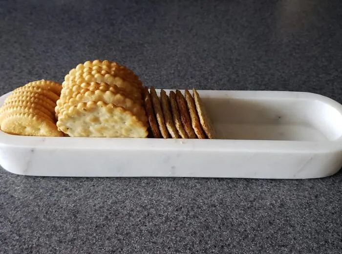 <a Style="Display:inline;" Href="Https://Www.amazon.com/Cracker-Serving-Rectangular-Crackers-Countertop/Dp/B0c2nfd852?crid=21wp9kfx4knyo&dib=eyj2ijoimsj9.llvc63azo_alpm7hr8rtqel7jzglbk_p09h_m9rvvrjxtum-9dvbkvtaqjjodb5ej4vmkdezryu7lppjppftr6crlyj_tjak_nxtk2flyy_lxaxcrbgxq-Hfewvv0-Wptovgubbc-_ggl46eqnfcckabgj9qxvkilqhald0fvsxizs23oyfzrikh_gzxrejs4cei5j5dlw7x2n1lw3g8jfthv8fviz3ipi_huqkhco4dn8jmtyi75ft47knj_njqr_zxdaxbavfug6duqvku-Bmpaoadhh7gfp63b4vzqyq.8kuppuske4hl2yb1r5ajekzvjszv6flppwsuota6ifa&dib_tag=se&keywords=white+marble+cracker+dish+large&qid=1733471159&s=home-Garden&sprefix=white+marble+cracker+dish+large%2cgarden%2c197&sr=1-8&linkcode=ll1&tag=bpdog-20&linkid=eb790f2d8036d2aad19f0b85432e6cae&language=en_us&ref_=as_li_ss_tl" Target="_blank"><span Style="Font: Inherit; Color: #d74b1f;"> White Marble Cracker Dish </Span> Is The Elegant Solution For Serving Up Snacks, Baked Goods, Or Just About Anything That Needs A Touch Of Sophisticated Style, Transforming The Everyday Into A Work Of Art