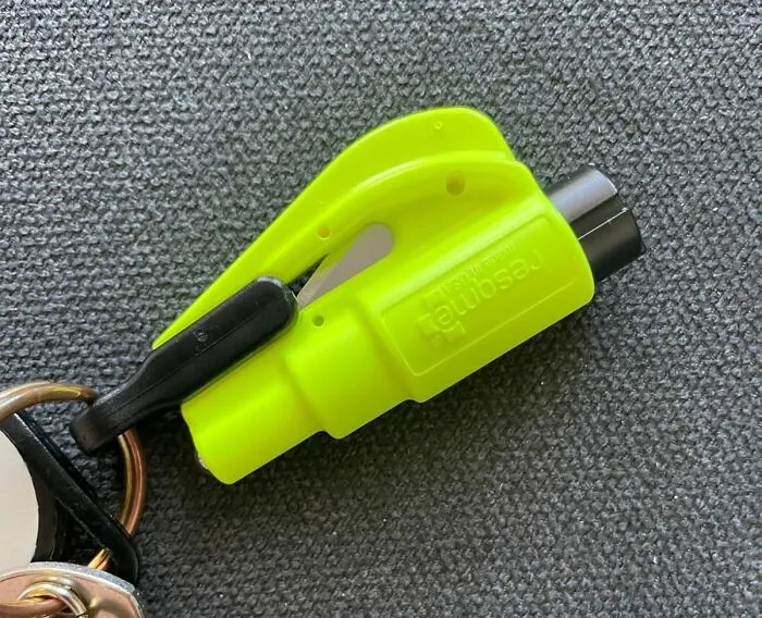 This <a Style="Display:inline;" Href="Https://Www.amazon.com/01-100-09-Original-Emergency-Keychain-Seatbelt/Dp/B01g6c18ec?ie=utf8&linkcode=ll1&tag=bpmonkey-20&linkid=afa416e7466a05b8126d4f1ba077eb2b&language=en_us&ref_=as_li_ss_tl" Target="_blank"><span Style="Font: Inherit; Color: #d74b1f;"> Car Escape Tool</Span> Is The Perfect Way To Ensure Your Loved Ones Are Prepared For Any Sticky Situation (Even If It's Just A Stuck Seatbelt). It's The Small But Mighty Gift That Could Save A Life