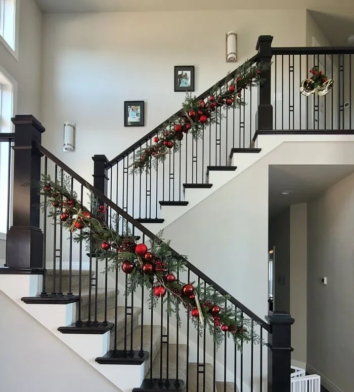 1st Holiday Season In The New House! First Step, Garlands