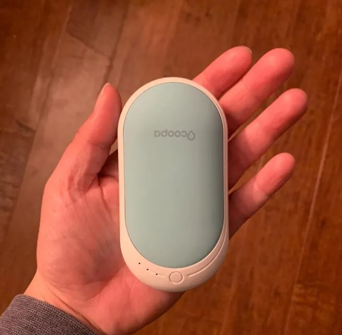 Wrap Up Warm And Cozy With These <a Style="Display:inline;" Href="Https://Www.amazon.com/Ocoopa-Warmers-Rechargeable-Portable-Electric/Dp/B07h3mkm8k?ie=utf8&th=1&linkcode=ll1&tag=bpbutterfly-20&linkid=4665606a356dbe30596fe2c74c5d46e7&language=en_us&ref_=as_li_ss_tl" Target="_blank"><span Style="Font:inherit; Color: #d74b1f;"> Rechargeable Hand Warmers</Span> - A Toasty Solution For Chilly Hands