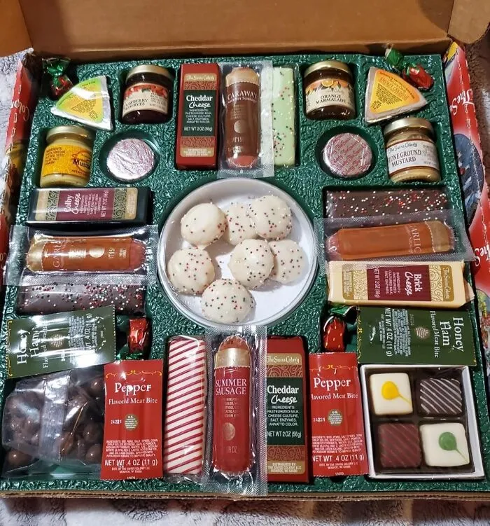 Indulge In The Sweet And Savory With This <a Style="Display:inline;" Href="Https://Www.amazon.com/Swiss-Colony-Favorites-Food-Bundle/Dp/B0bgrpqvmj?ie=utf8&linkcode=ll1&tag=bpwasp-20&linkid=dc168799cd35714f83aee2afb1b7339c&language=en_us&ref_=as_li_ss_tl" Target="_blank"><span Style="Font:inherit; Color: #d74b1f;"> The Swiss Colony 27 Favorites Food Gift Set</Span> - A Taste Of Europe's Finest Wrapped In One Luxurious Box