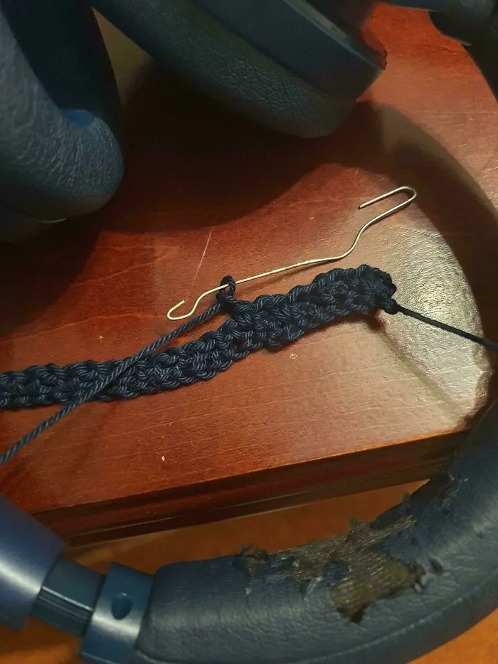 Away From Home And Didn't Bring My Supplies... Found Some Yarn For £1 At The Charity Shop And Crocheting With A Paperclip