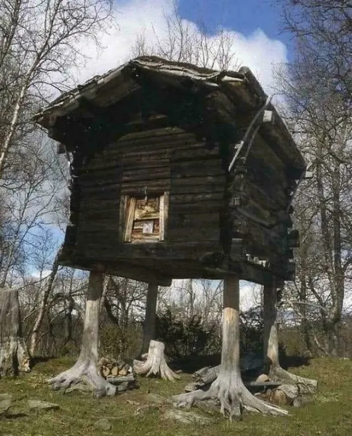 When A Building Is So Evil It Can Walk Away From The Scene Of It's Own Crime. -An Old Home In Norway