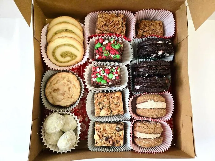 Caja de galletas variadas