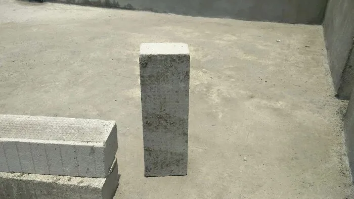 Día sin sombra en Bangalore, los objetos parecen photoshopeados porque no hay sombra
