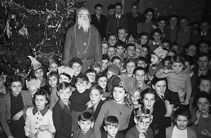 Scary Santa, Wales, 1947