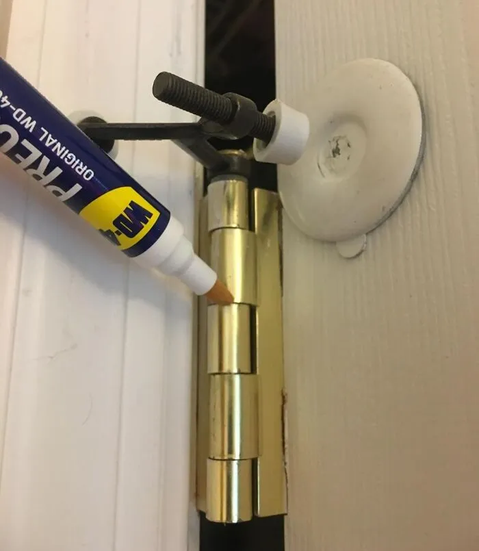  The <a Style="Display:inline;" Href="Https://Www.amazon.com/WD-40-Precision-Lubrication-Pin-Point-Controlled/Dp/B0c8pw3l5n?ie=utf8&th=1&linkcode=ll1&tag=bpstingray-20&linkid=5932f4c2b04cc487c2f15e9746fbdb99&language=en_us&ref_=as_li_ss_tl" Target="_blank"><span Style="Font:inherit;color:#d74b1f;"> WD-40 Pen</Span> Took Care Of All Our Annoying Hinges
